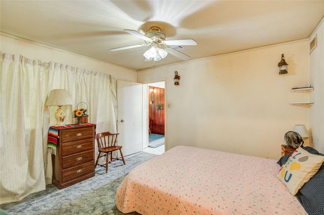 1414 W 9th Street, Freeport, TX 77541