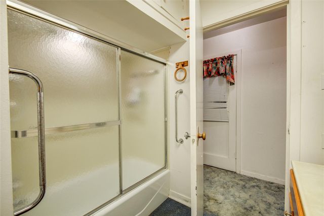 1414 W 9th Street, Freeport, TX 77541