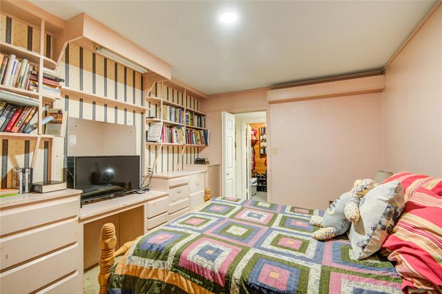 1414 W 9th Street, Freeport, TX 77541