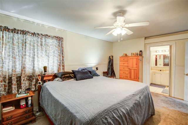 1414 W 9th Street, Freeport, TX 77541