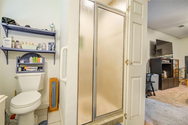 1414 W 9th Street, Freeport, TX 77541