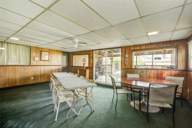 1414 W 9th Street, Freeport, TX 77541