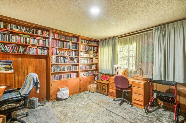 1414 W 9th Street, Freeport, TX 77541