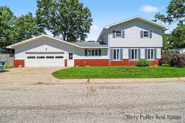 695 Miller Drive, North Muskegon City, MI 49445