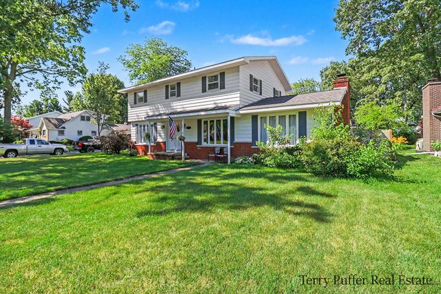 695 Miller Drive, North Muskegon City, MI 49445