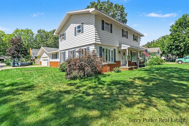 695 Miller Drive, North Muskegon City, MI 49445