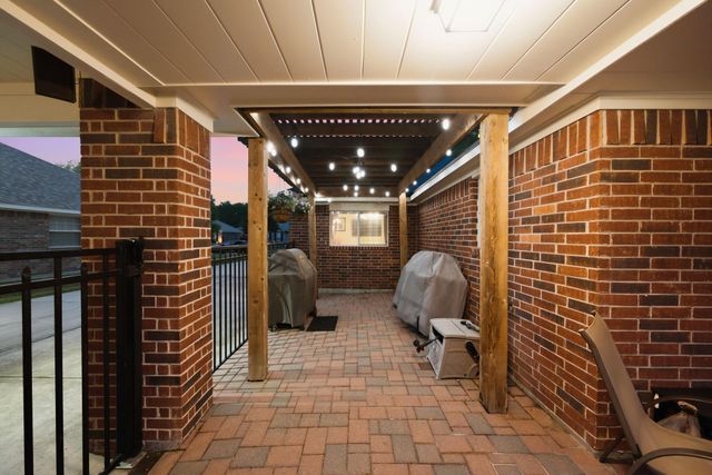 2303 Dogwood Street, League City, TX 77573