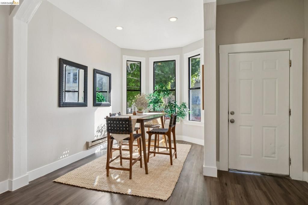 Image 11 of property listing at 1944 E 20Th St, Oakland, CA 94606