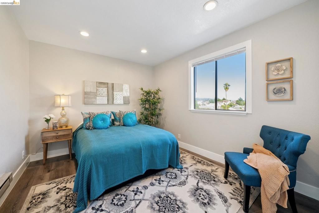 Image 15 of property listing at 1944 E 20Th St, Oakland, CA 94606