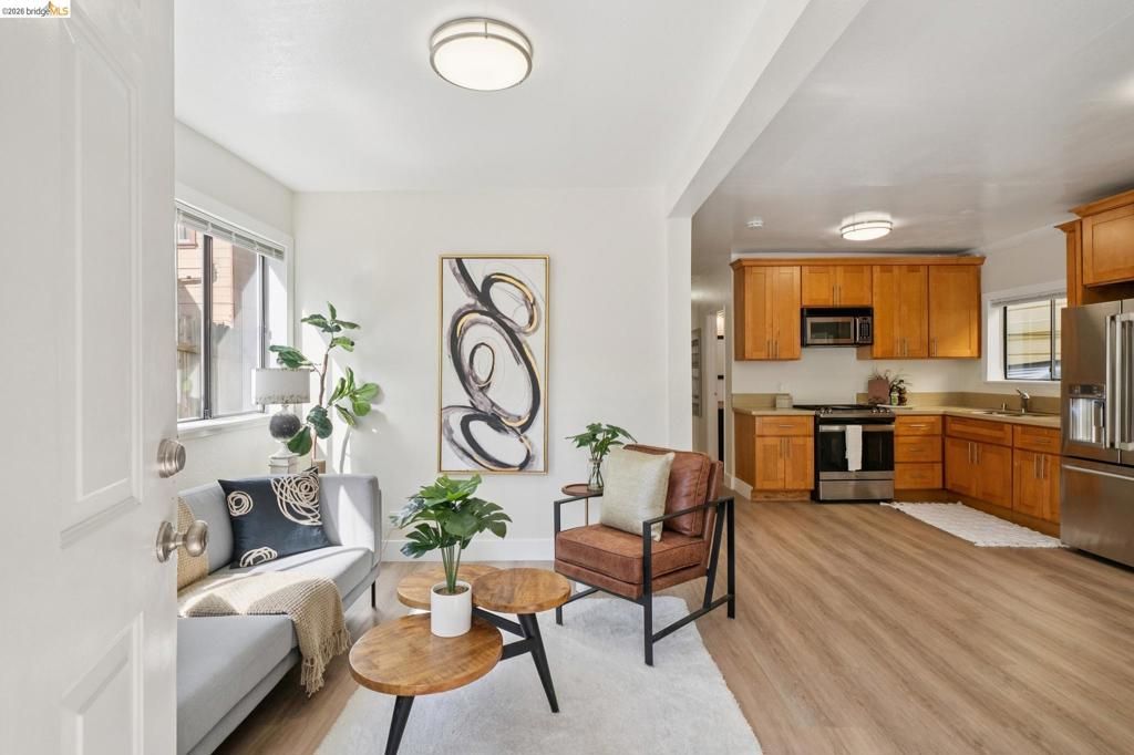 Image 42 of property listing at 1944 E 20Th St, Oakland, CA 94606