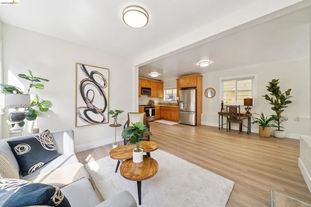 Image 44 of property listing at 1944 E 20Th St, Oakland, CA 94606