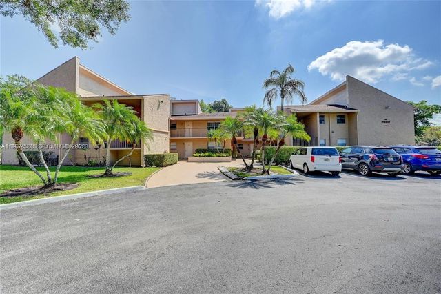 7582 NW 86th Terrace 104, Tamarac, FL 33321