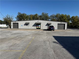 1102 Schmieding Avenue, Springdale, AR 72764