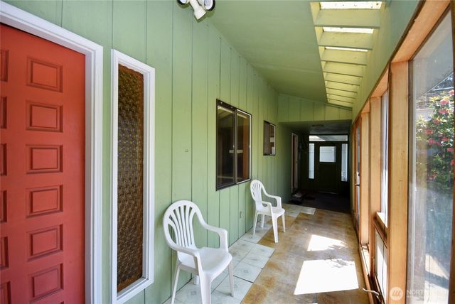432 W Anderson Road, Sequim, WA 98382