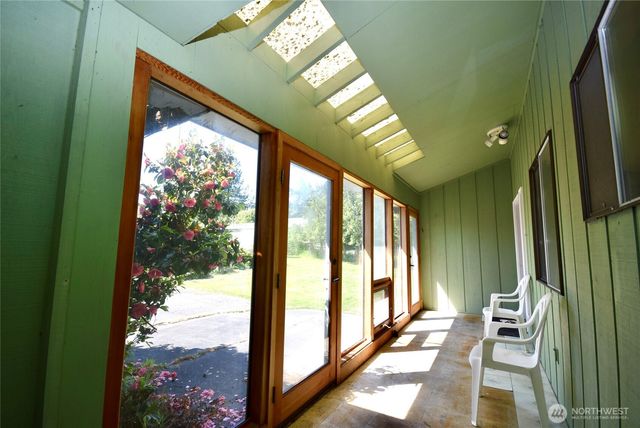 432 W Anderson Road, Sequim, WA 98382
