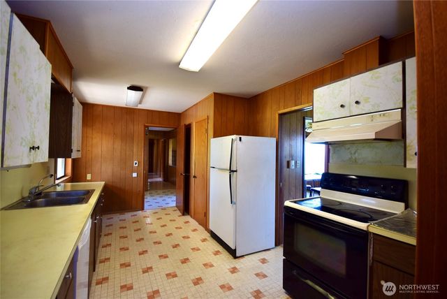 432 W Anderson Road, Sequim, WA 98382