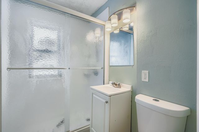 2922 Simpson Street, Roseville, MN 55113