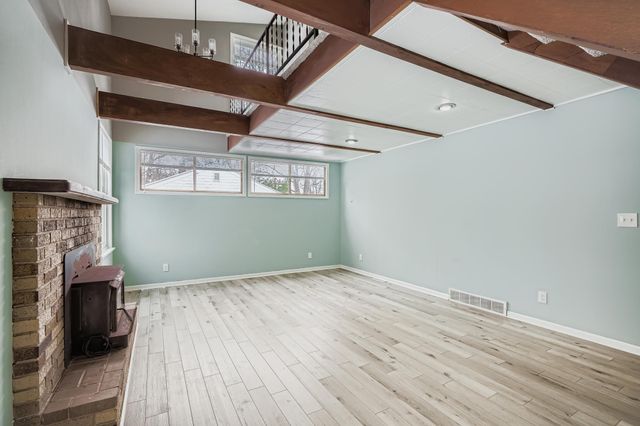 2922 Simpson Street, Roseville, MN 55113