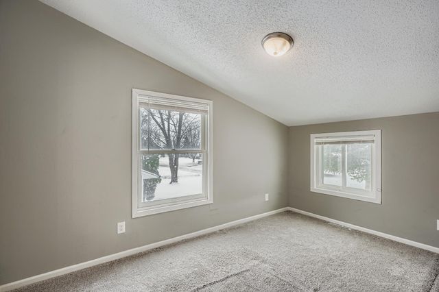 2922 Simpson Street, Roseville, MN 55113