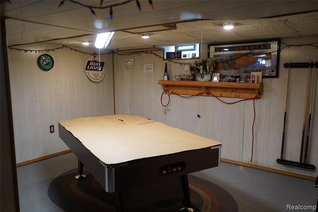 20115 Santa Barbara Drive, Detroit, MI 48221