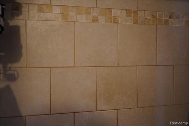 20115 Santa Barbara Drive, Detroit, MI 48221