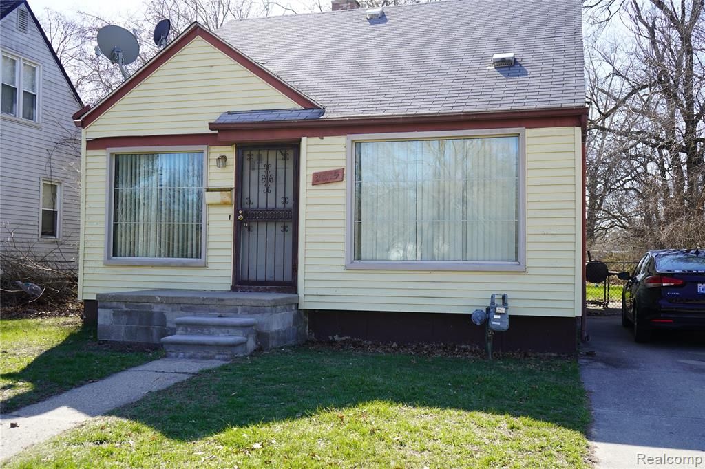 20115 Santa Barbara Drive, Detroit, MI 48221