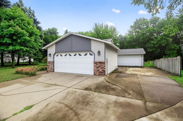 8320 Cooper Way, Inver Grove Heights, MN 55076