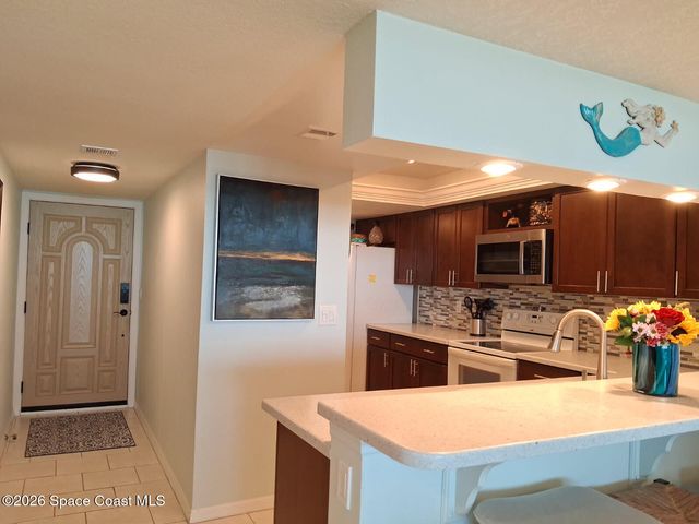 1860 N Atlantic Avenue B306, Cocoa Beach, FL 32931