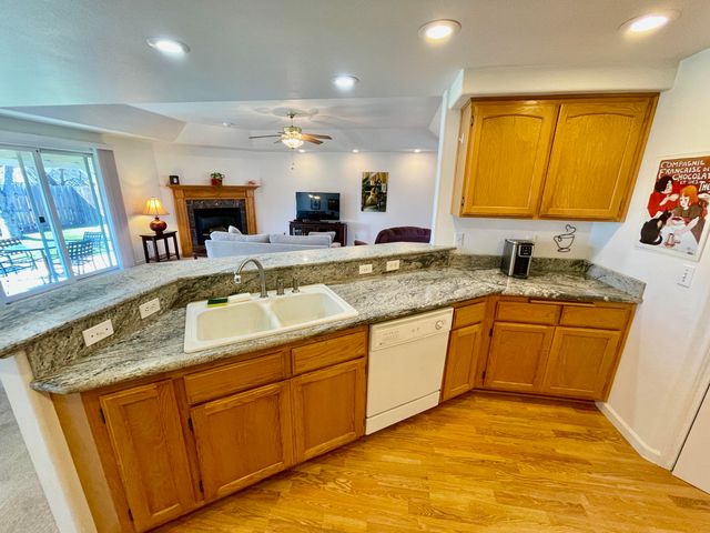 1650 Husker Butte Lane, Medford, OR 97504