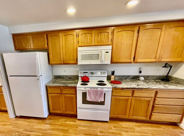 1650 Husker Butte Lane, Medford, OR 97504