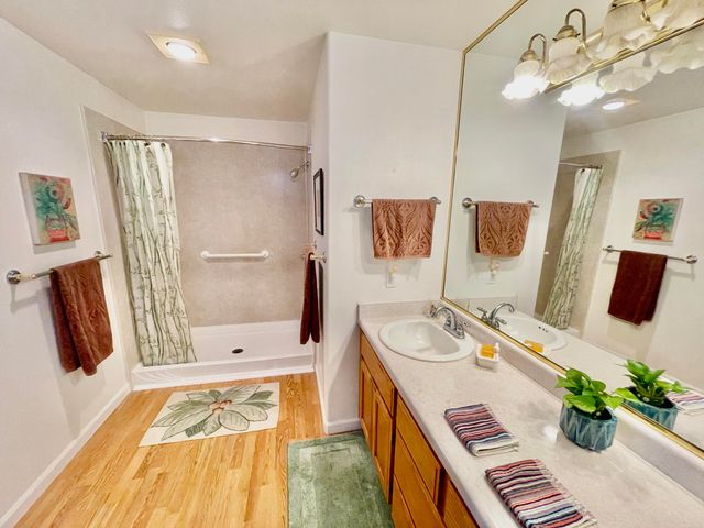 1650 Husker Butte Lane, Medford, OR 97504