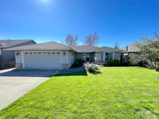 1650 Husker Butte Lane, Medford, OR 97504