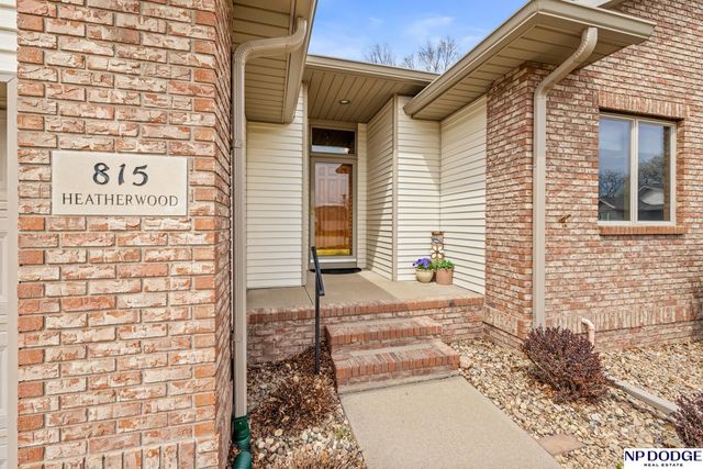 815 Heatherwood Street, Fremont, NE 68025