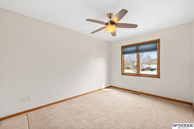 815 Heatherwood Street, Fremont, NE 68025