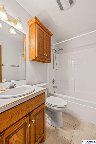 815 Heatherwood Street, Fremont, NE 68025