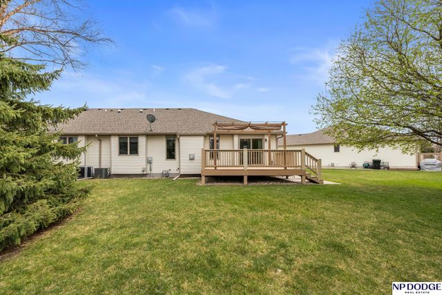 815 Heatherwood Street, Fremont, NE 68025