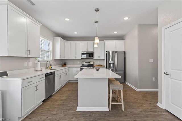 320 Middleton WAY, Chesapeake, VA 23322