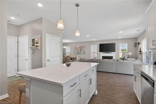 320 Middleton WAY, Chesapeake, VA 23322