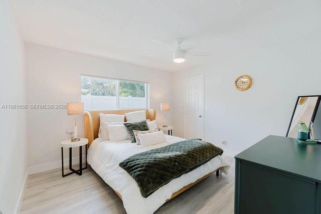 1710 NW 106th Ter, Pembroke Pines, FL 33026