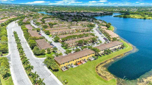 9011 SW 227th St 1, Cutler Bay, FL 33190