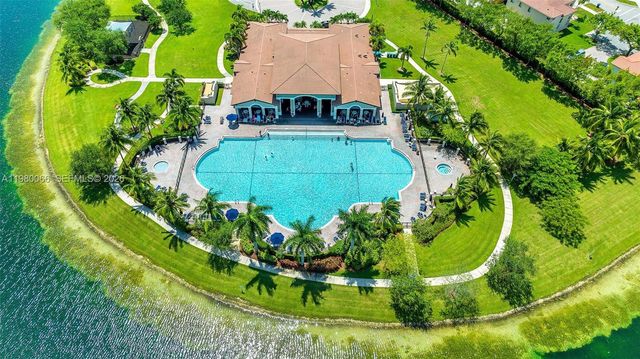 9011 SW 227th St 1, Cutler Bay, FL 33190