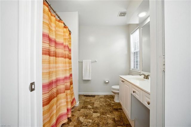 1816 Riddlesworth DR, Virginia Beach, VA 23456
