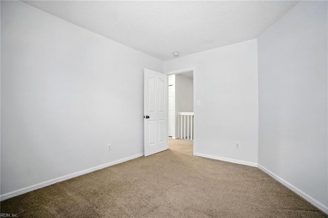 1816 Riddlesworth DR, Virginia Beach, VA 23456