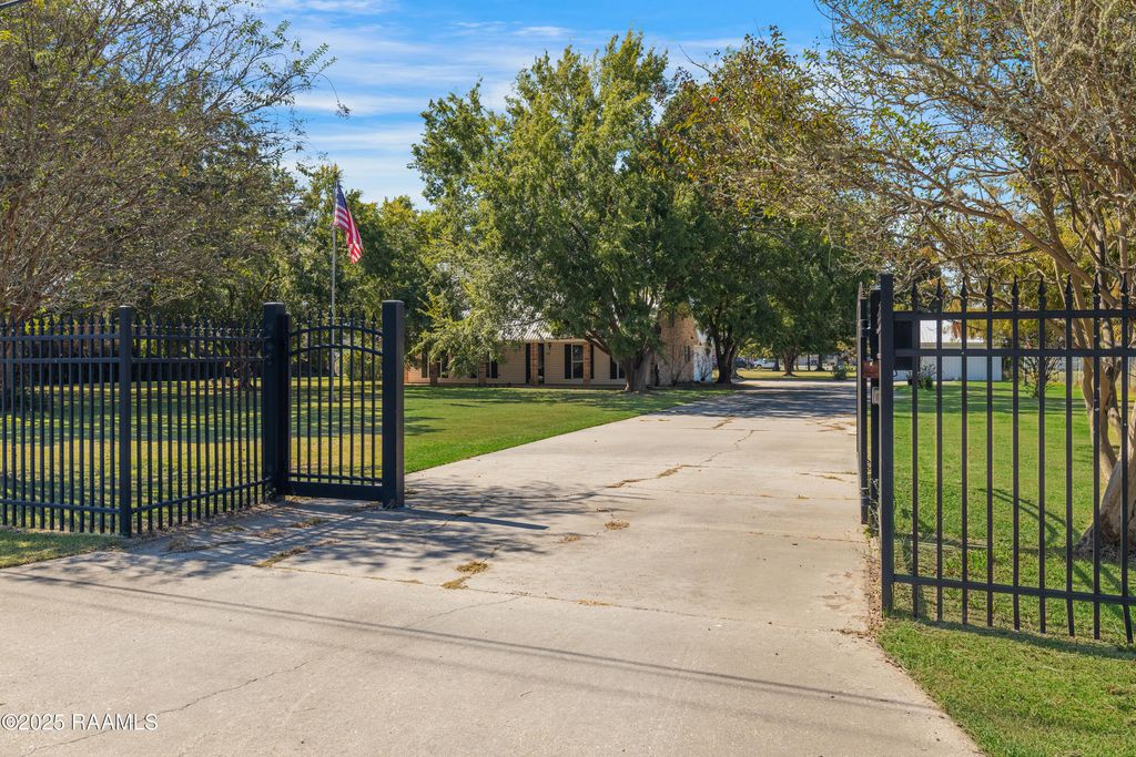 110 Rue Cordial, Carencro, LA 70520