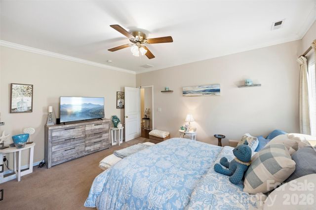 40 Ashton Bluff Circle, Mount Holly, NC 28120