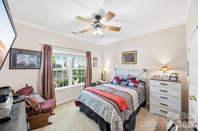 40 Ashton Bluff Circle, Mount Holly, NC 28120