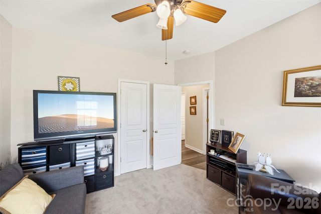 40 Ashton Bluff Circle, Mount Holly, NC 28120