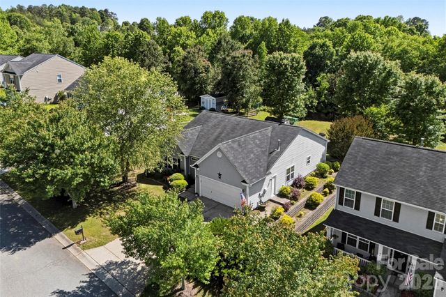 40 Ashton Bluff Circle, Mount Holly, NC 28120