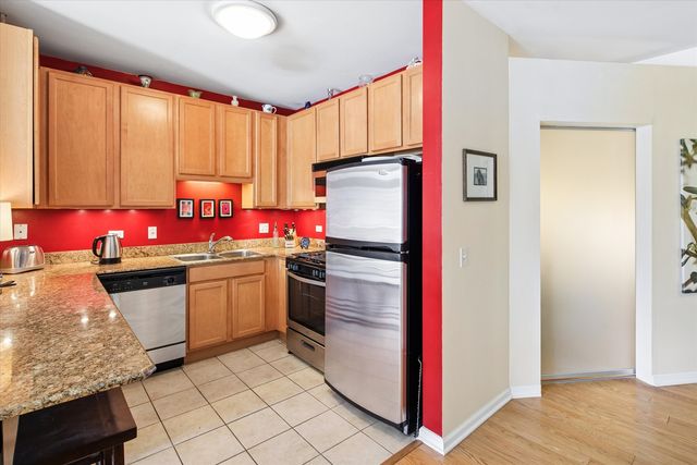 125 S JEFFERSON Street 1905, Chicago, IL 60661