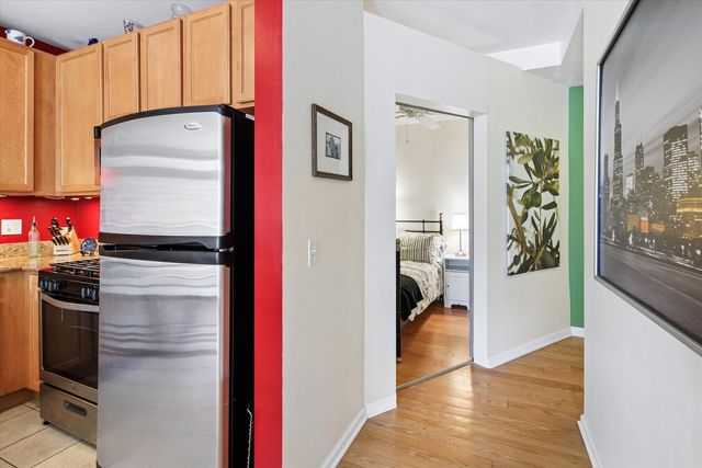 125 S JEFFERSON Street 1905, Chicago, IL 60661